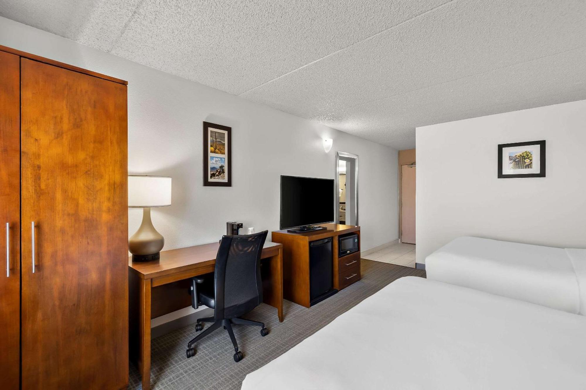 Comfort Inn & Suites Near Kino Sports Complex Drexel Heights Luaran gambar