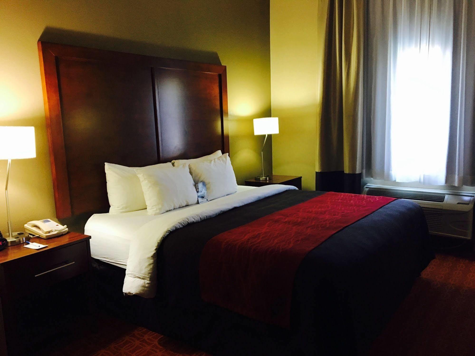 Comfort Inn & Suites Near Kino Sports Complex Drexel Heights Luaran gambar